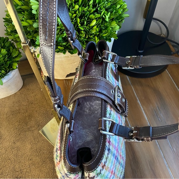 Coach Hamptons Tattersal Houndstooth Woven Wool Shoulder Bag - Picture 11 of 16